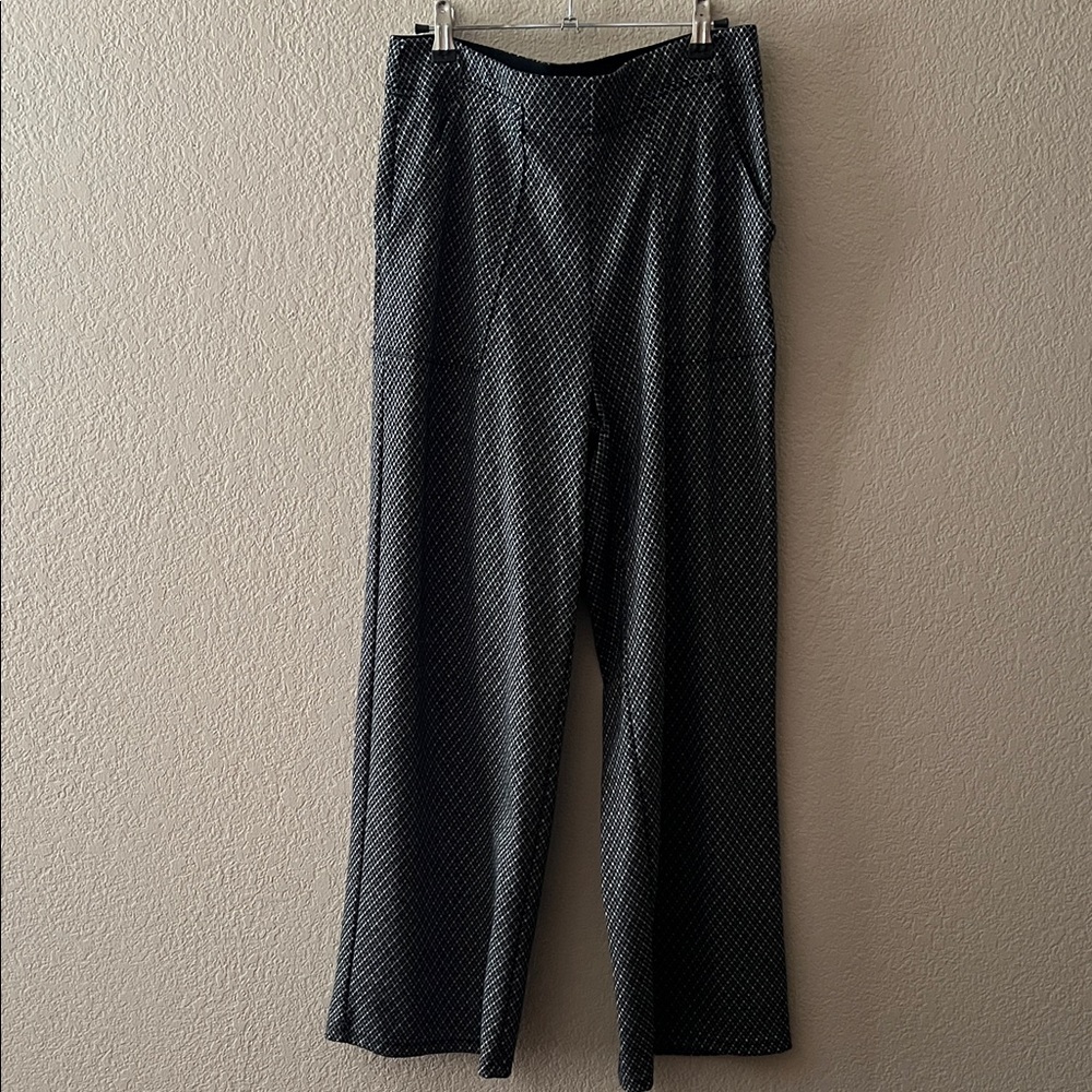 Max Studio Black and White Patterned Pants